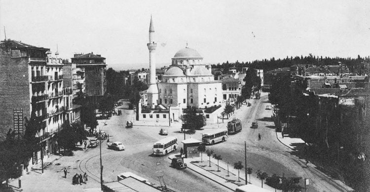 Şişli’nin günümüzde merkezi sayılabilecek Şişli Camii 1949’da açılmıştır. 